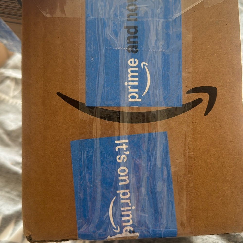 Electronic Amazon return reseller mystery